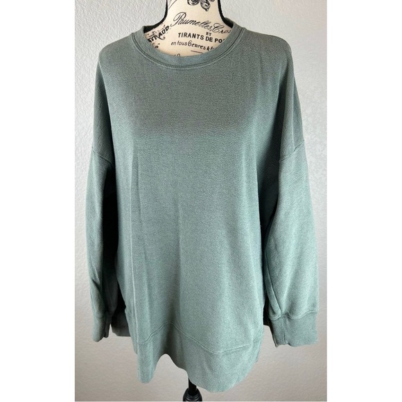 Aerie Long Sleeve Oversized Waffle Knit Sweater, size Medium - Picture 2 of 11